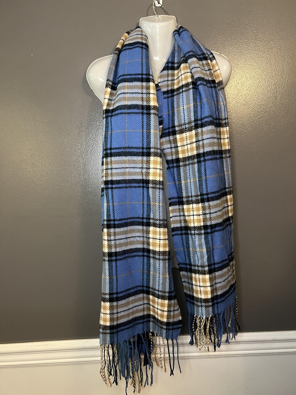 H&M Divided Scarf Womens One Size Blue Plaid Oversized Fringe 71x28 Acrylic